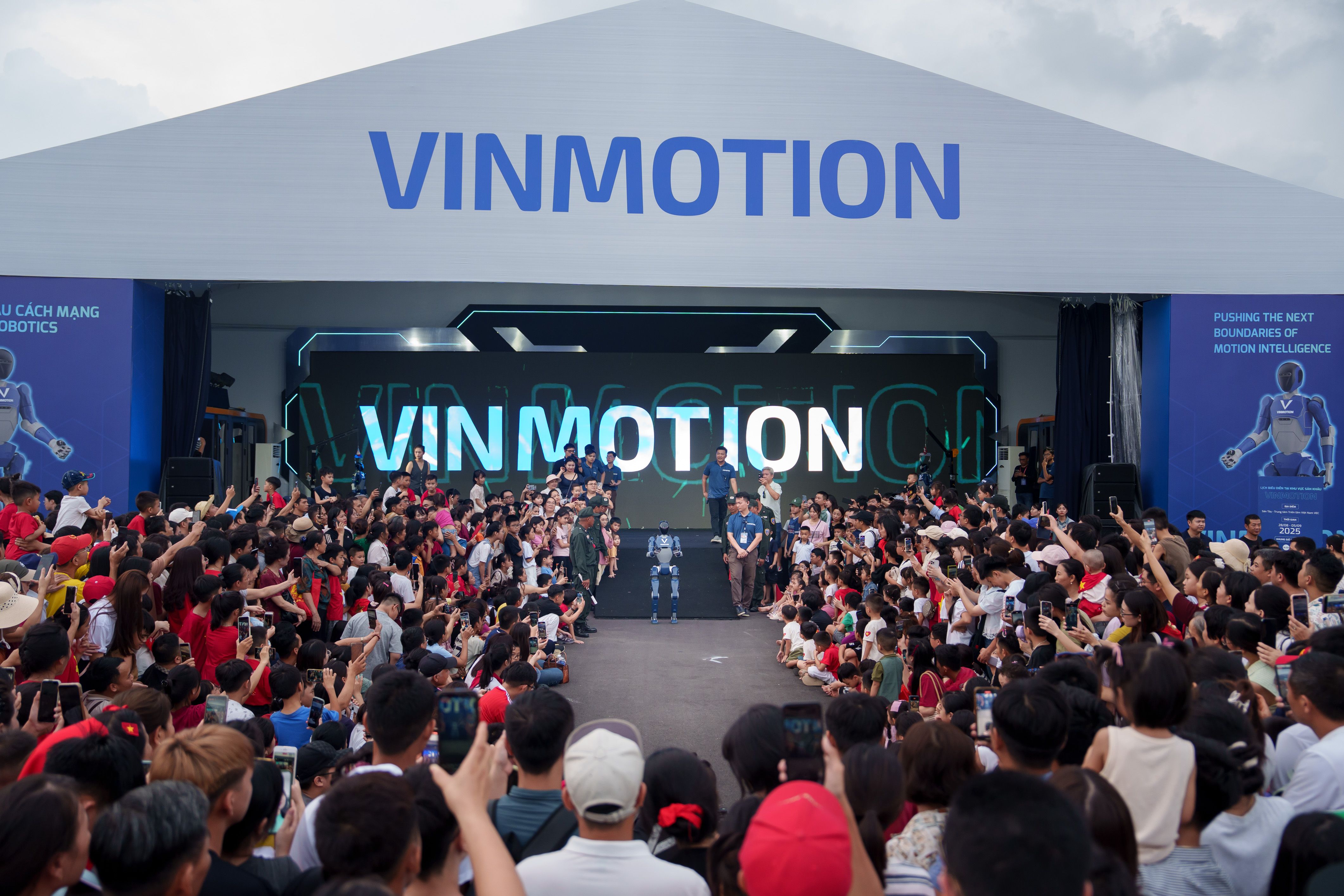 250828_VFVN_VEC_A80_Hoạt động chung_P0506814.jpg