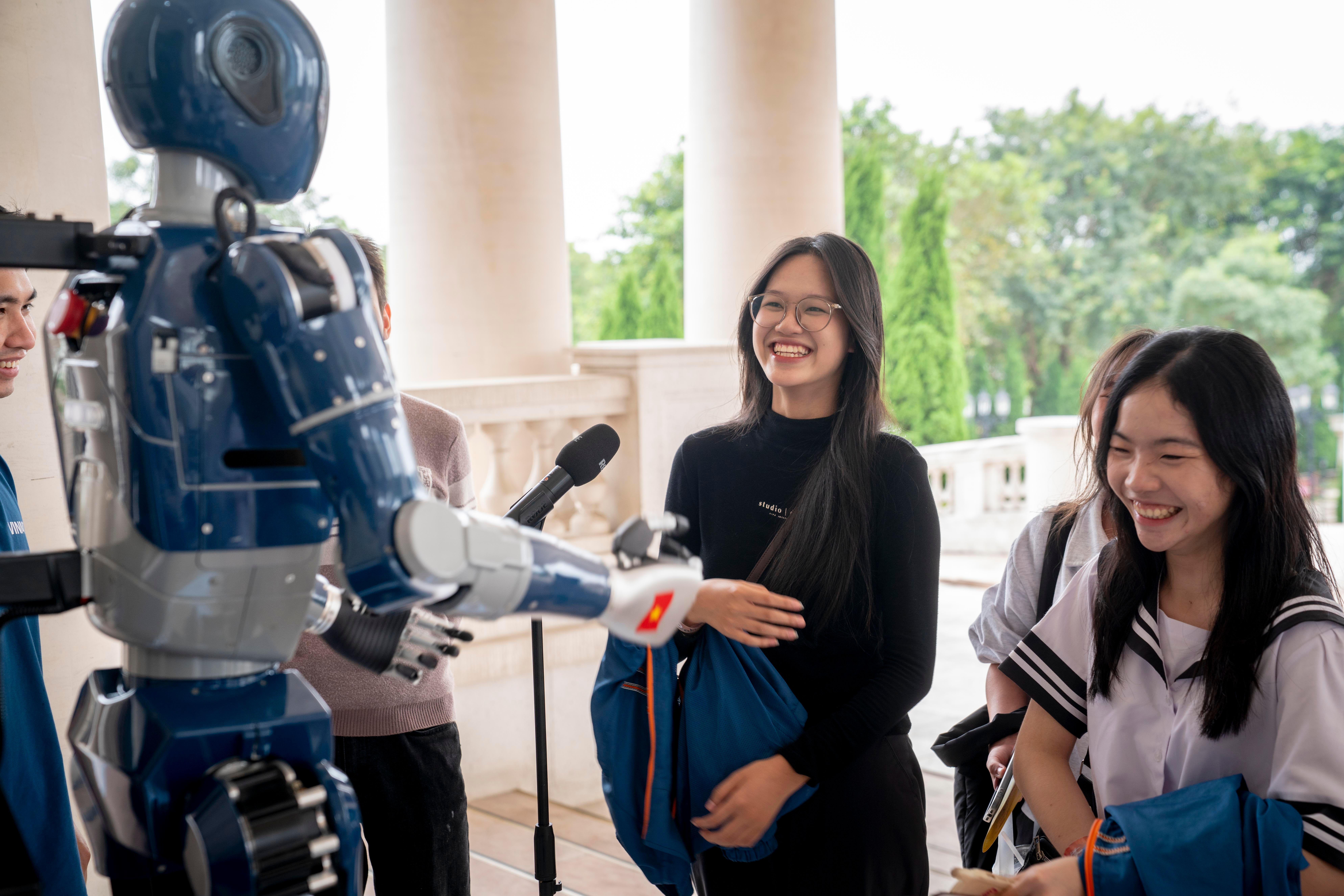 Motion 1 đồng hành cùng Ngày hội Tư vấn Tuyển sinh – Hướng nghiệp Đại học VinUni 2025